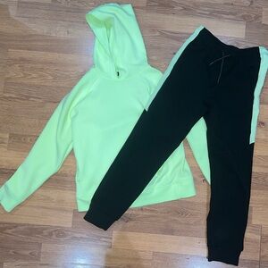 The Children's Place Neon Yellow and Black Jogger Set